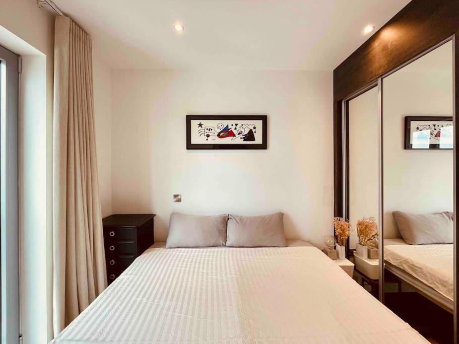 3 Bedroom Penthouse With Terrace And Skyline In Battersea Londra Exterior foto